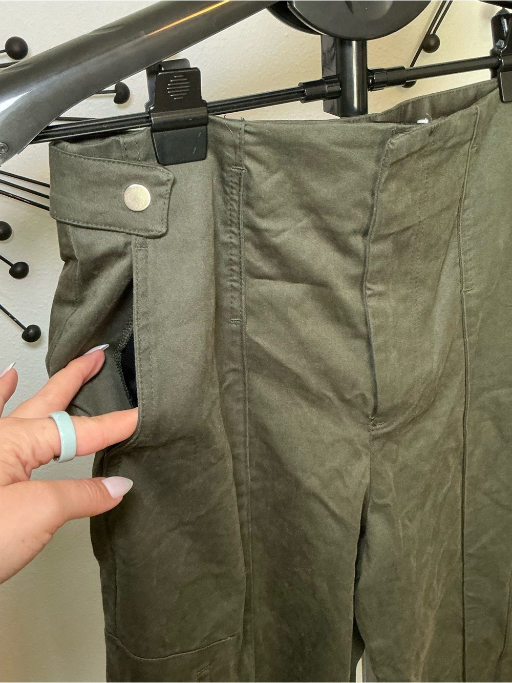 Zara Olive Green High Waisted Utility Cargo Pants Size M NWT - Picture 3 of 6